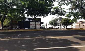 Imagem 2: Terreno com 2.016m2 e 37m de frente para venda INTEIRO OU FRACIONADO, contendo barracão e