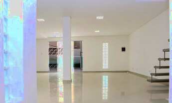 Imagem 2: Sobrado para venda tem 324 metros quadrados com 4 quartos em Lauzane Paulista - São Paulo