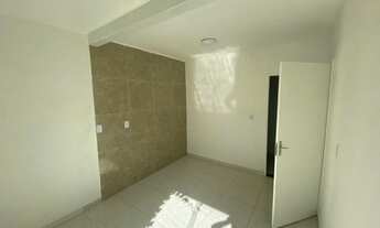 Imagem 7: Casa belíssima com 3 quartos e duas áreas de ventilação