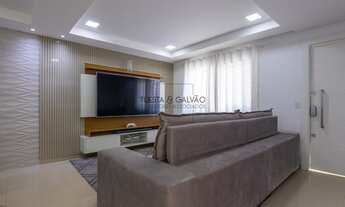 Imagem 4: Sobrado em condomínio fechado, com 3 quartos sendo 1 suíte, amplo terraço, 2 vagas de gara