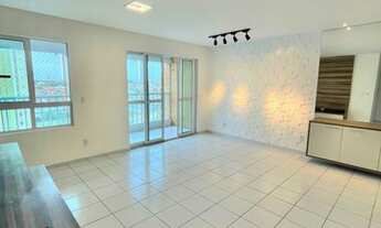 Imagem 3: Vendo no Aquarelle Condomínio Clube - 83m² - Apto 2/4 com Sala Ampliada - Semi-mobiliado