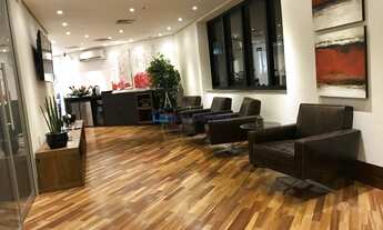 Imagem: Conjunto comercial de 600m² e 18 vagas