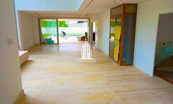 Imagem 5: Incrível mansão no Residencial 1, Alphaville, com 4 suítes e 8 vagas de garagem