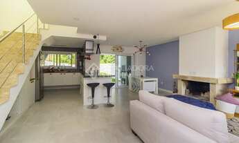 Imagem 2: PORTO ALEGRE - Casa Padrão - Hípica