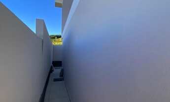 Imagem 2: Sobrado dois dormitórios - com corredor lateral - espaço de pátio nos fundos