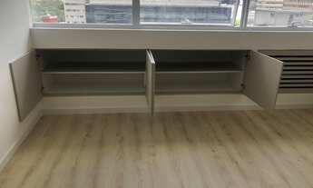 Imagem 5: 34,40 m2 útil - Possui ARMÁRIOS, AR CONDICIONADO, PISO, PERSIANAS, LUMINÁRIAS E GESSO