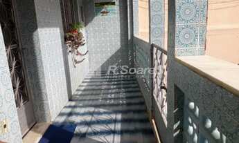 Imagem 3: Casa linear com três quartos sendo 1 suíte, em Bento Ribeiro, na Estrada Henriqque de Melo