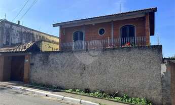 Imagem 4: Sobrado para venda possui 150 metros quadrados com 5 quartos em Vila Pedra Branca - São Pa