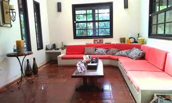 Imagem 5: Casa para venda possui 300 metros quadrados com 4 quartos