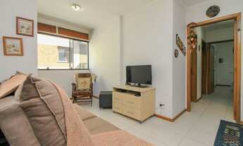 Imagem 2: Porto Alegre - Apartamento Padrão - Ipanema