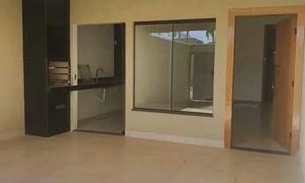 Imagem 2: Imóvel padrão Casa com 3 dormitórios