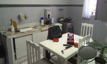 Imagem 2: Excelente casa terreá para investimento ou para construir dois belos sobrados localização