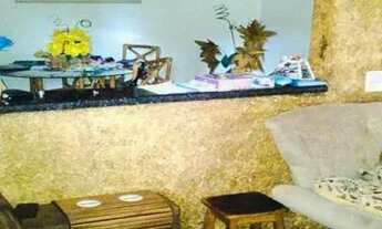 Imagem 2: Casa temporada à venda com 2 quartos e garagem em Vila Margarida, São Vicente