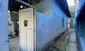 Imagem 7: Terreno com duas casas