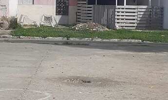 Imagem 2: VENDO OU TROCO ESSA CASA