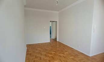 Imagem 6: Casa de vila totalmente reformada e próxima de supermercados, BRT e Est. Intendente Magalh