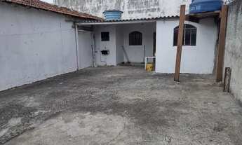 Imagem: Casa térrea 3 cômodos. 6 vagas de garagem