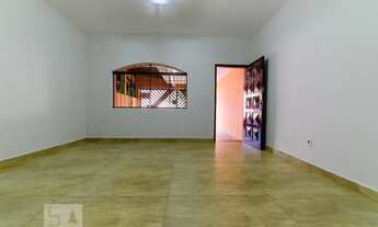 Imagem 5: Casa para Aluguel - Barcelona, 4 Quartos, 150 m2