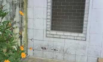 Imagem: Aluga-se duas casas, 300,00 reais cada