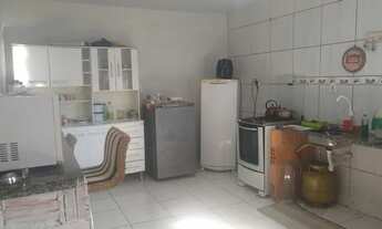 Imagem 3: Residência de alvenaria, composta por 3 dormitórios e garagem