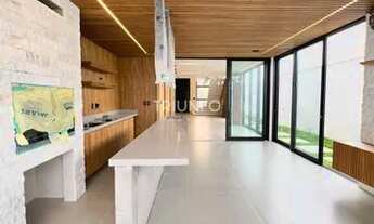 Imagem 7: Casa de condomínio para venda tem 303 metros quadrados com 4 quartos