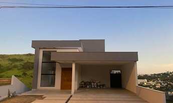 Imagem 3: Casa de condomínio para venda com 205 metros quadrados, 4 quartos no Vale dos Cristais - M