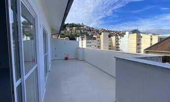 Imagem 5: Cobertura nova de frente, com 3 suítes, com 190m², à venda no Centro de Nova Friburgo - RJ