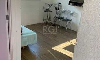 Imagem 2: Apartamento 02 dormitórios, no bairro Rubem Berta, em Porto Alegre RS
