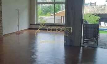 Imagem 5: Casa térrea com 1.454m² de terreno, muito verde em rua fechada