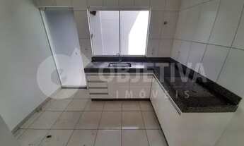 Imagem 5: Casa estilo sobrado no bairro Shopping Park Uberlândia para aluguel