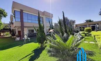 Imagem: Magnifica mansão as margens do canal de