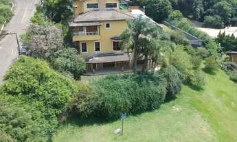 Imagem 4: Casa em condomínio fechado com 6 suítes e segurança 24 horas na Serra da Cantareira - SP