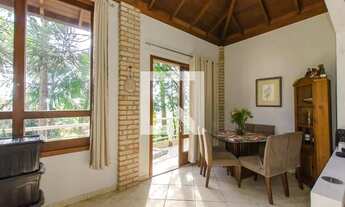 Imagem 5: Casa para Aluguel - Córrego Grande, 2 Quartos, 200 m2