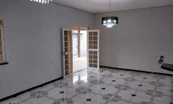 Imagem 2: Vendo ou alugo casa no bairro equatorial,próximo a av ataide teive