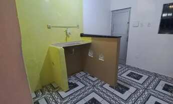 Imagem 2: Alugo pequena casa na curicica