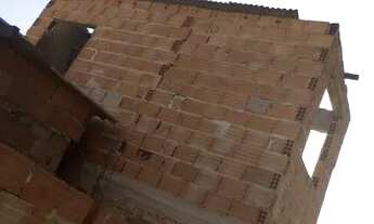 Imagem 2: Barracao bom 2 andares