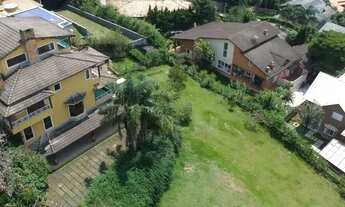 Imagem 3: Casa em condomínio fechado com 6 suítes e segurança 24 horas na Serra da Cantareira - SP