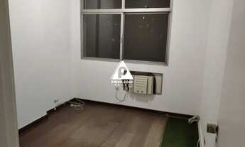 Imagem 4: Magnifico sala 3 quartos, 1 suite, 1 vaga escriturada 2 quadra praia posto 12, Leblon