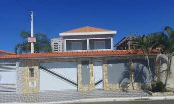 Imagem: Sobrado alto padrão perto da praia novinho