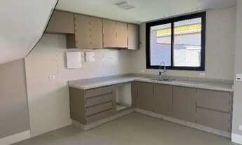 Imagem 5: Sobrado novo, Bairro Guabirotuba, com uma suite e dois quartos com 168,00 m2