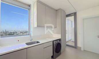 Imagem 6: Apt Mobiliado em Cond. Clube, Andar Alto, Vista Livre, Face Norte com 4 suítes e 4 Vagas p