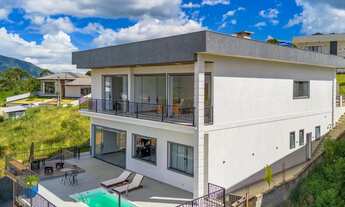 Imagem 3: Casa com 4 suítes na Barra do Imbuí, Teresópolis