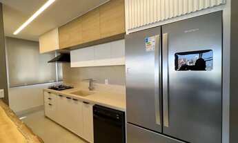 Imagem 7: Apartamento mobiliado com 3 suites e vista para a praça