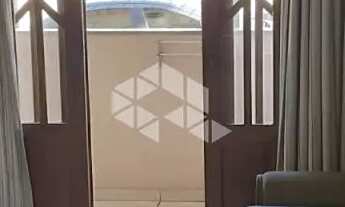 Imagem 2: Apartamento com 2 quartos/dormitórios no bairro Real Parque, em São José- SC