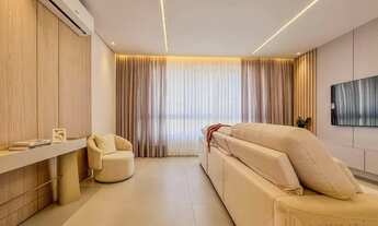 Imagem 3: 4 suítes, mobiliado e equipado na Barra Norte, próximo à Roda Gigante