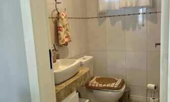 Imagem 5: Sobrado mobiliado com 3 dormitórios sendo 1 suíte e 2 vagas de garagem em Balneário Piçarr