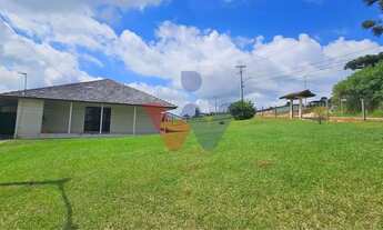 Imagem 4: Viva no campo a 7km do centro Chácara com casa, riacho e tanque para peixes