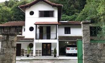 Imagem: Casa- Petrópolis, São Sebastião