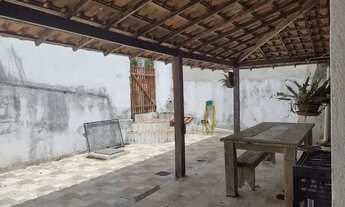 Imagem 2: Casas para venda no Condomínio Village do Horto em Macaé/RJ, 02 Quartos, 1 Vaga, Varandão