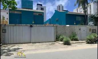 Imagem: Casa à venda em rua pública, CANDEIAS